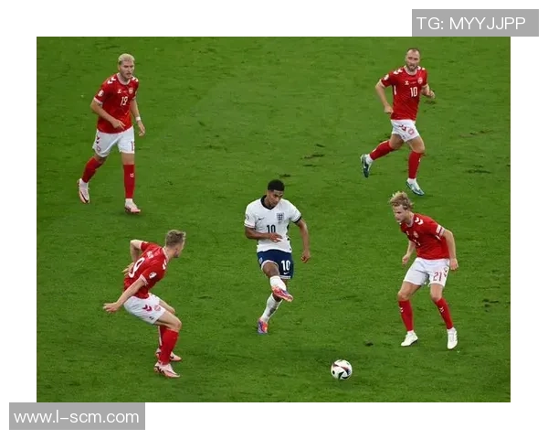 现役足球明星球员的巅峰表现与未来发展趋势探讨